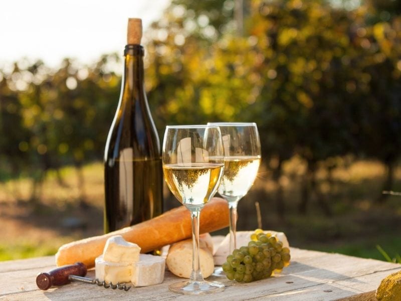 Deset pozitivnih uticaja crnog vina na zdravlje