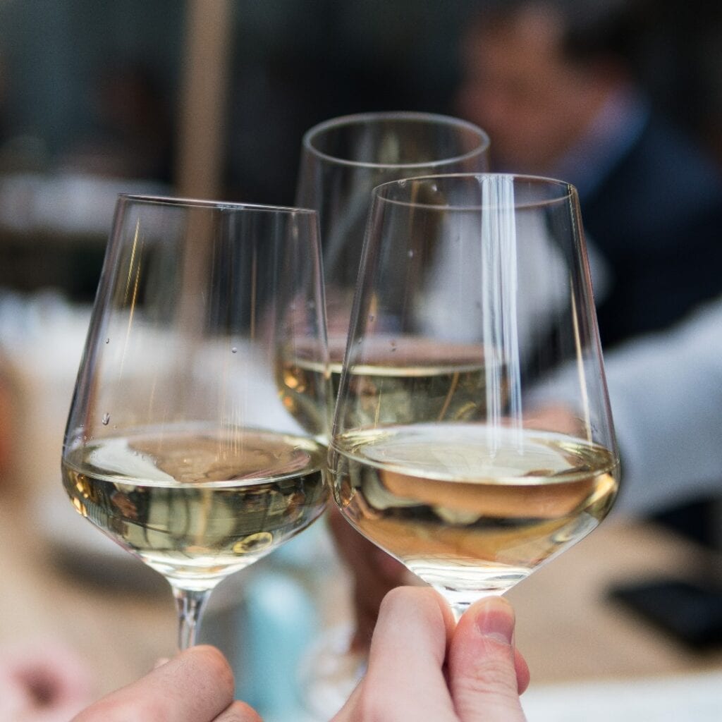 Koja je razlika između Sauvignon Blanca i Chardonnaya?
