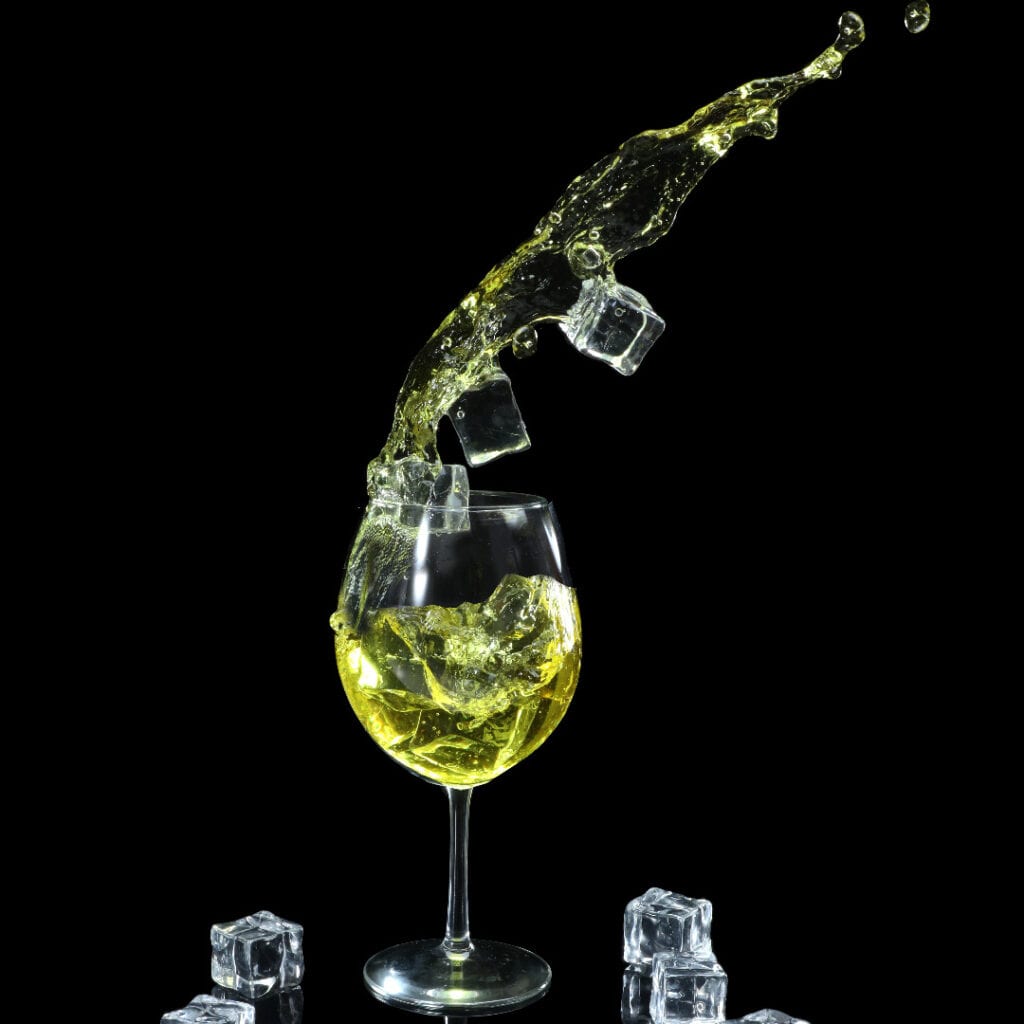 Da li bi trebalo da stavljate kockice leda u vino?