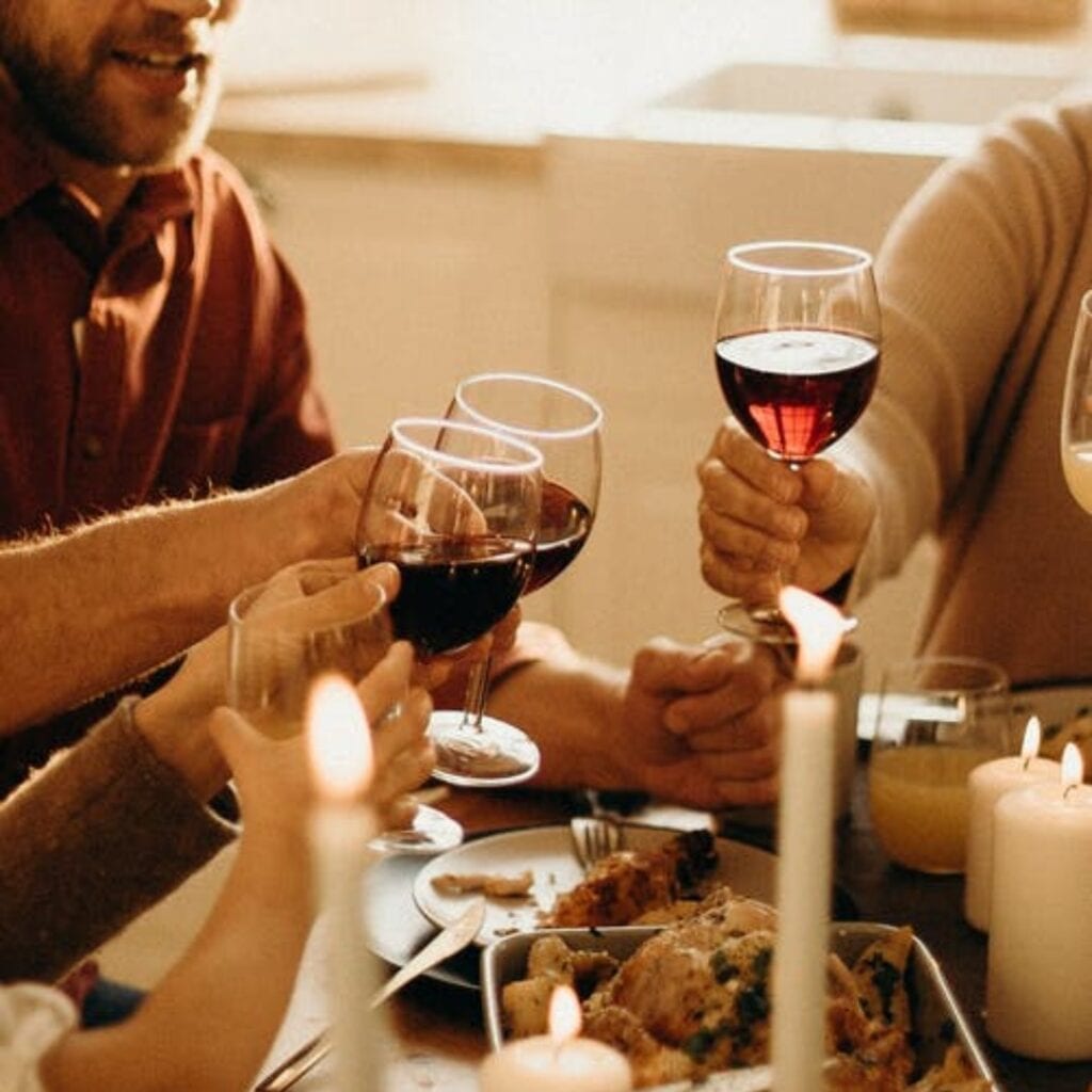 3 trika za otklanjanje vinske glavobolje
